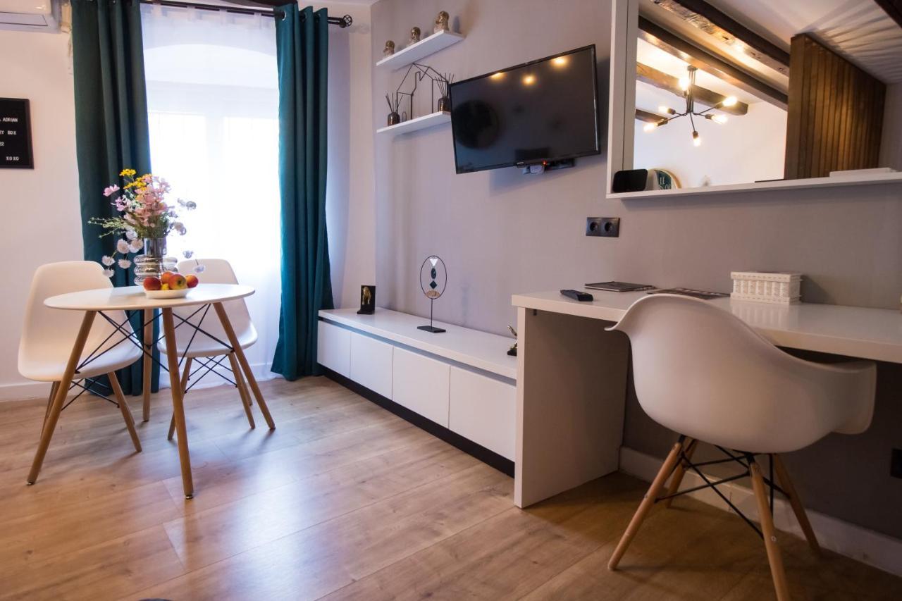 Mystery Box Incantator Apartment Sibiu